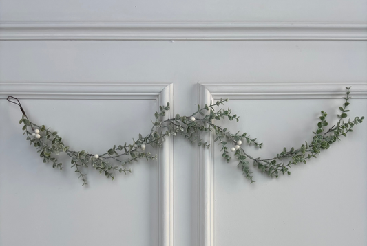 Mistletoe Garland