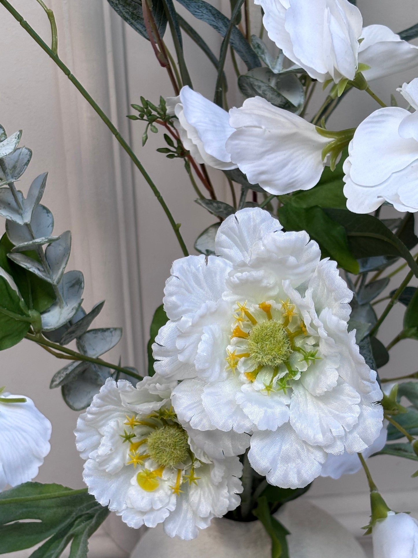 White Sweet Pea Bunch